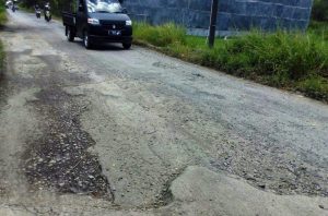 Waskita Diminta Segera Perbaiki Jalan Singkil-Kalipucang Rusak Parah