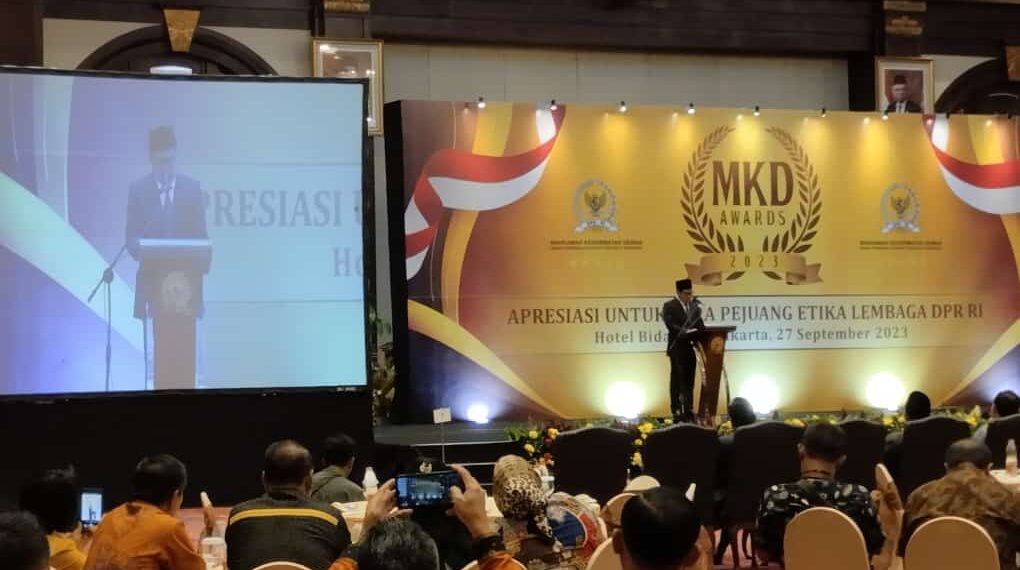 Badan Kehormatan DPRD Kabupaten Tegal Mengadiri Acara MKD AWards