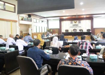 Bapemperda DPRD Gelar Publik Hearing Raperda