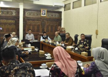 Komisi IV DPRD Kabupaten Tegal Terima Audiensi Tenaga Guru Honorer PPPK Se-Kabupaten Tegal