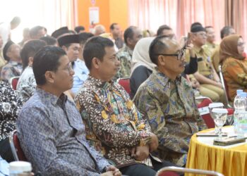 Ketua dan Wakil Ketua DPRD Kabupaten Tegal Hadiri Sosialisasi Empat Pilar MPR RI di Gedung Aula PMI Kabupaten Tegal