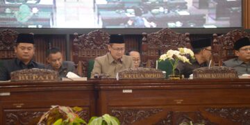Penandatanganan KUA-PPAS Perubahan APBD 2025 Digelar dalam Rapat Paripurna DPRD  Kabupaten Tegal