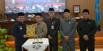 Penandatanganan KUA-PPAS Perubahan APBD 2025 Digelar dalam Rapat Paripurna DPRD  Kabupaten Tegal