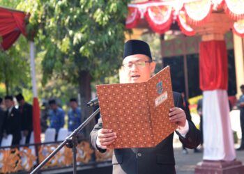 Ketua DPRD Kabupaten Tegal Baca Pembukaan UUD 1945 di Upacara HUT Ke-80 Kemerdekaan RI