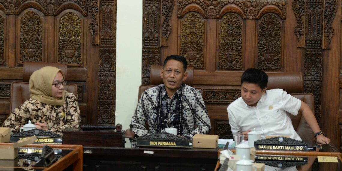 Komisi IV DPRD Kabupaten Tegal Terima Audiensi puluhan guru Pegawai Pemerintah dengan Perjanjian Kerja (PPPK) di Kabupaten Tegal