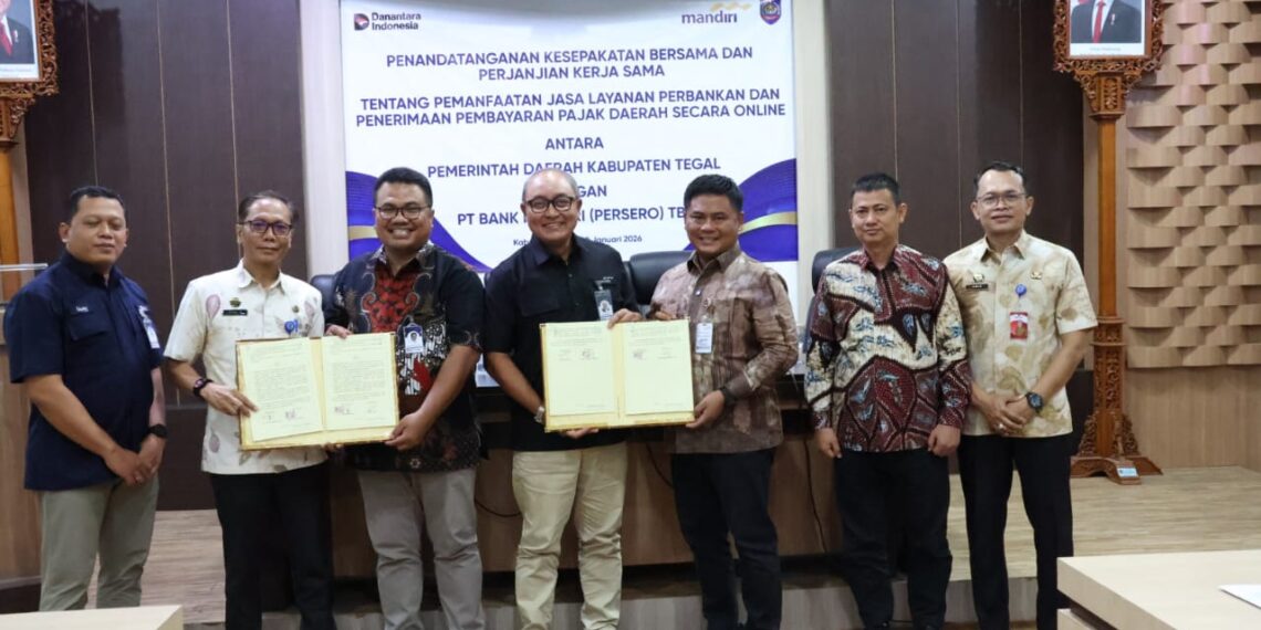 Ketua DPRD  Kabupaten Tegal Menghadiri Acara Pemerintah Kabupaten Tegal Jalin Sinergi dengan Bank Mandiri Untuk Mewujudkan Pelayanan Pajak Daerah yang Cepat dan Transparan