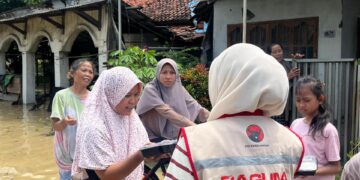 Anggota DPRD Kabupaten Tegal Ragil Tresna Sambangi Warga Terdampak Banjir, Beri Bantuan Sosial