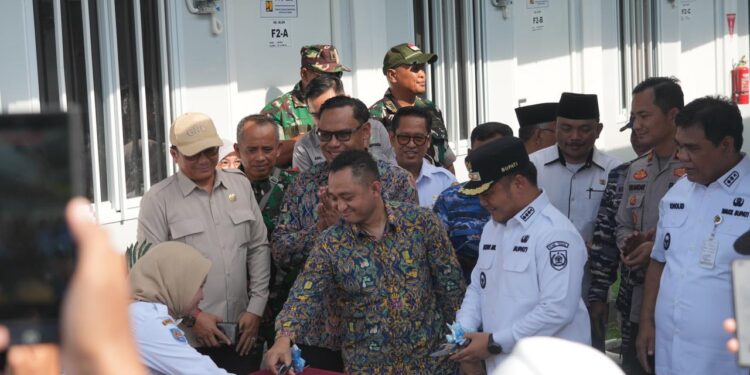 Wakil Ketua DPRD Kabupaten Tegal Hadiri Peresmian 456 unit Huntara bagi Korban Bencana Desa Padasari Kecamatan Jatinegara