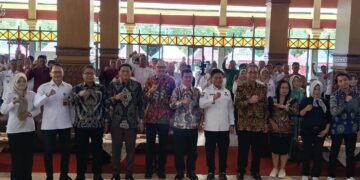 Pimpinan dan Komisi DPRD Kabupaten Tegal Menghadiri acara Sosialisasi Pencegahan Korupsi Melalui Pemahaman KUHP Baru,