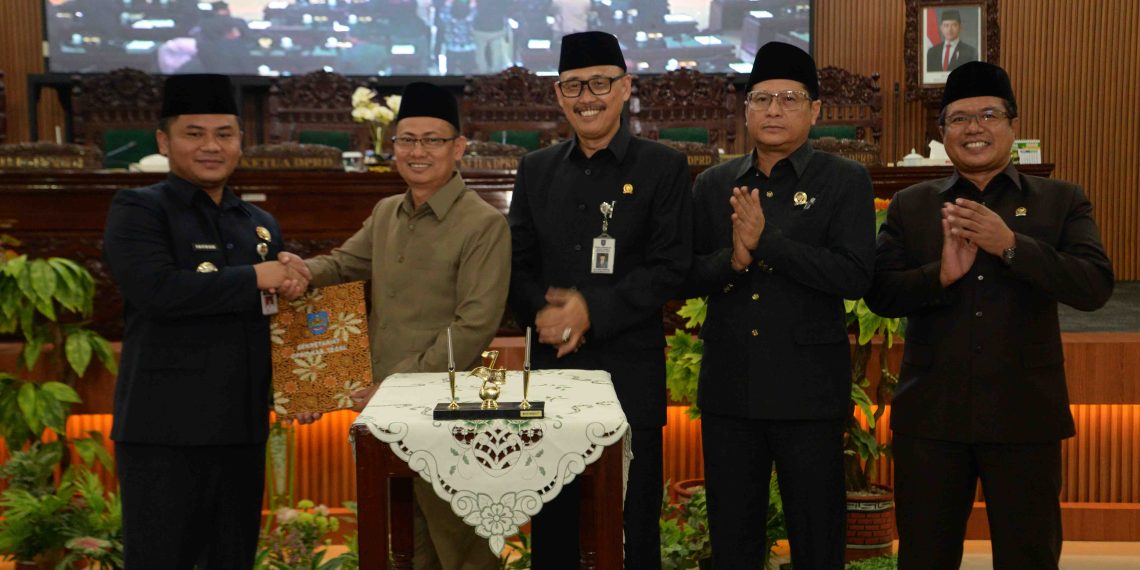 Ingatkan APBD Berdampak Nyata bagi Rakyat,DPRD Apresiasi Pemkab Tegal Kembali Raih Opini WTP.